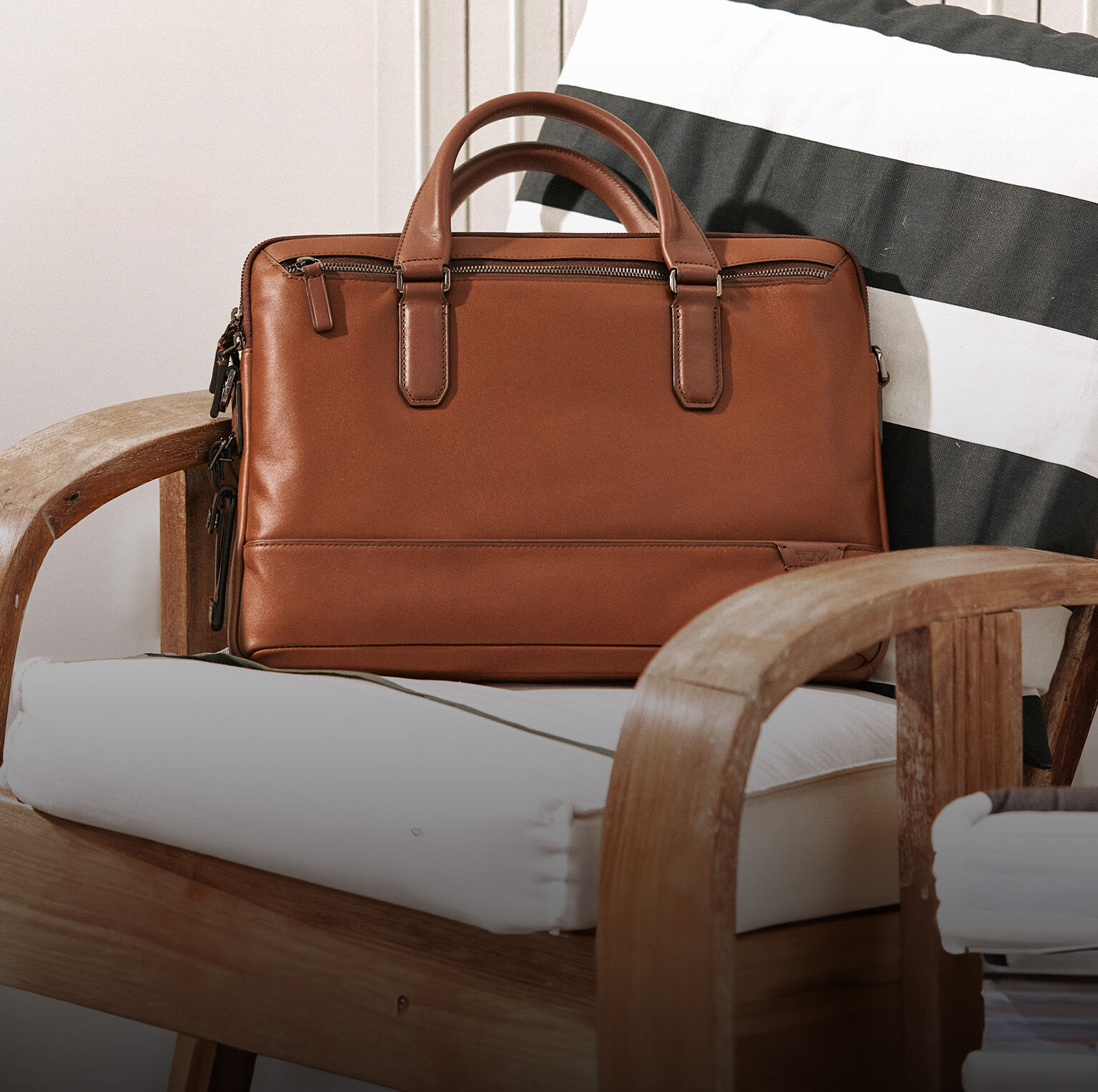 Buy tumi bags clearance online