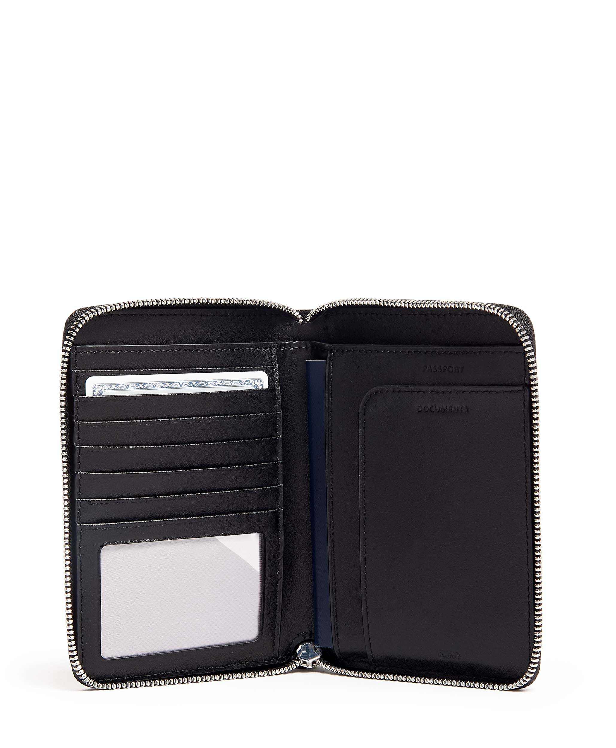 tumi passport holder