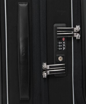 Arriv&eacute; Dual Access Expandable Cabin