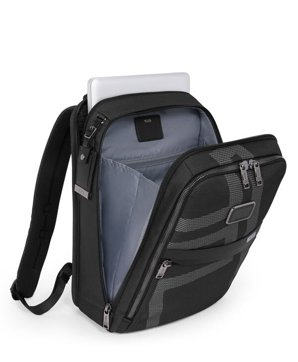 Tumi slim bag on sale