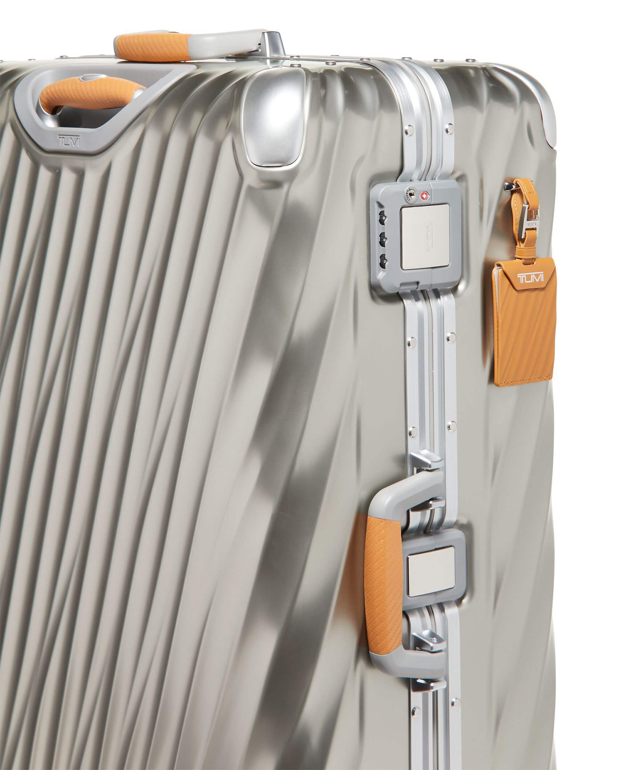 Tumi suitcase sale uk 2025