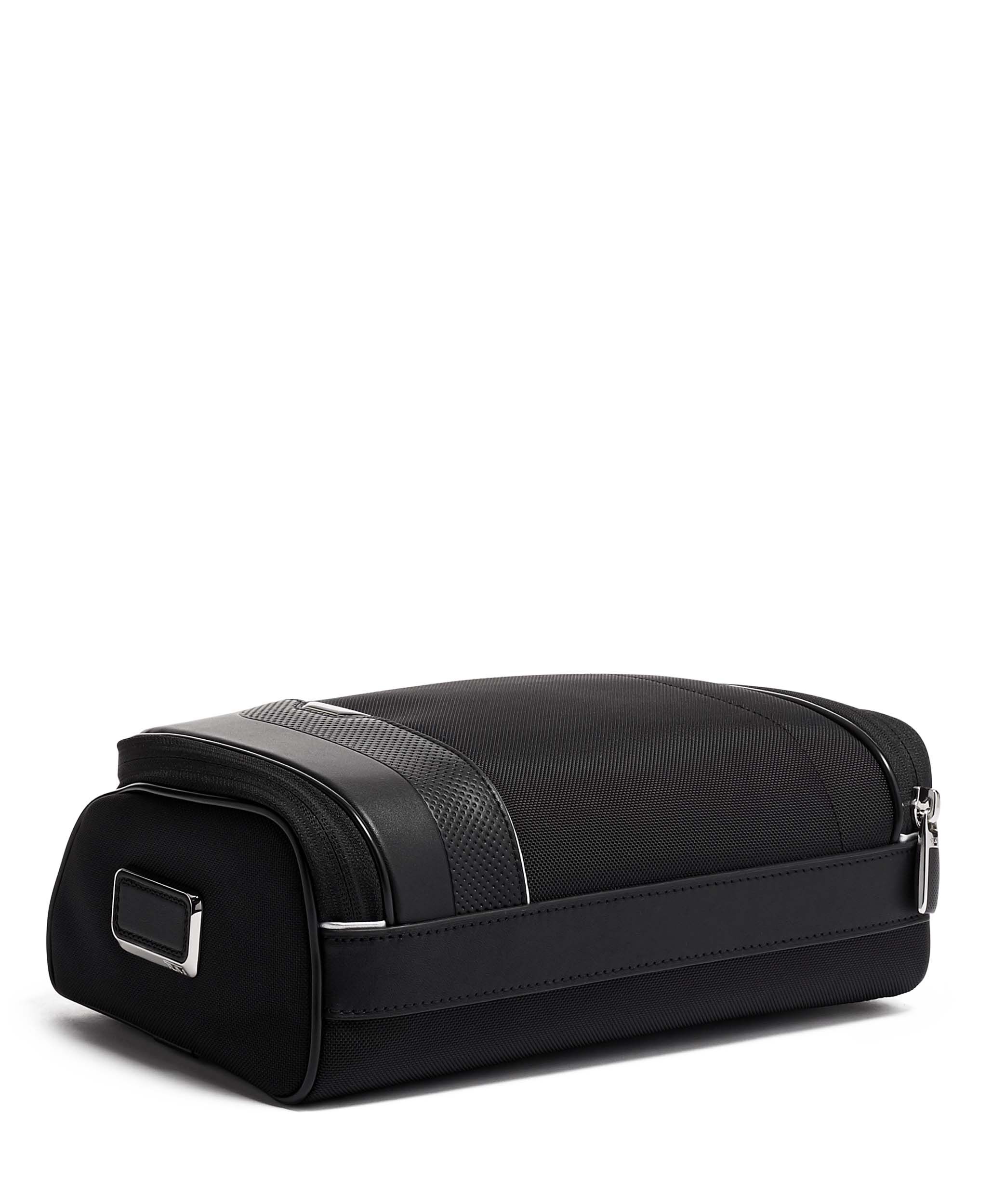 tumi medium kit