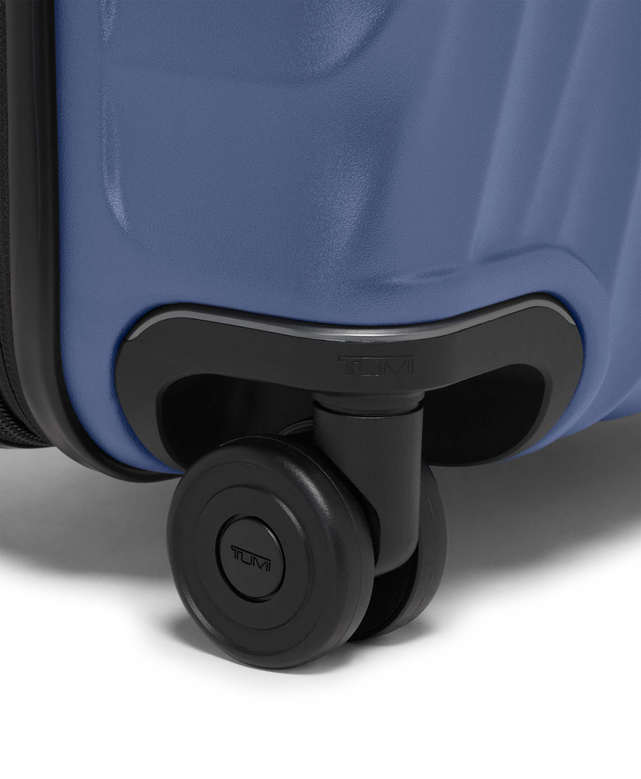Tumi luggage discount uk