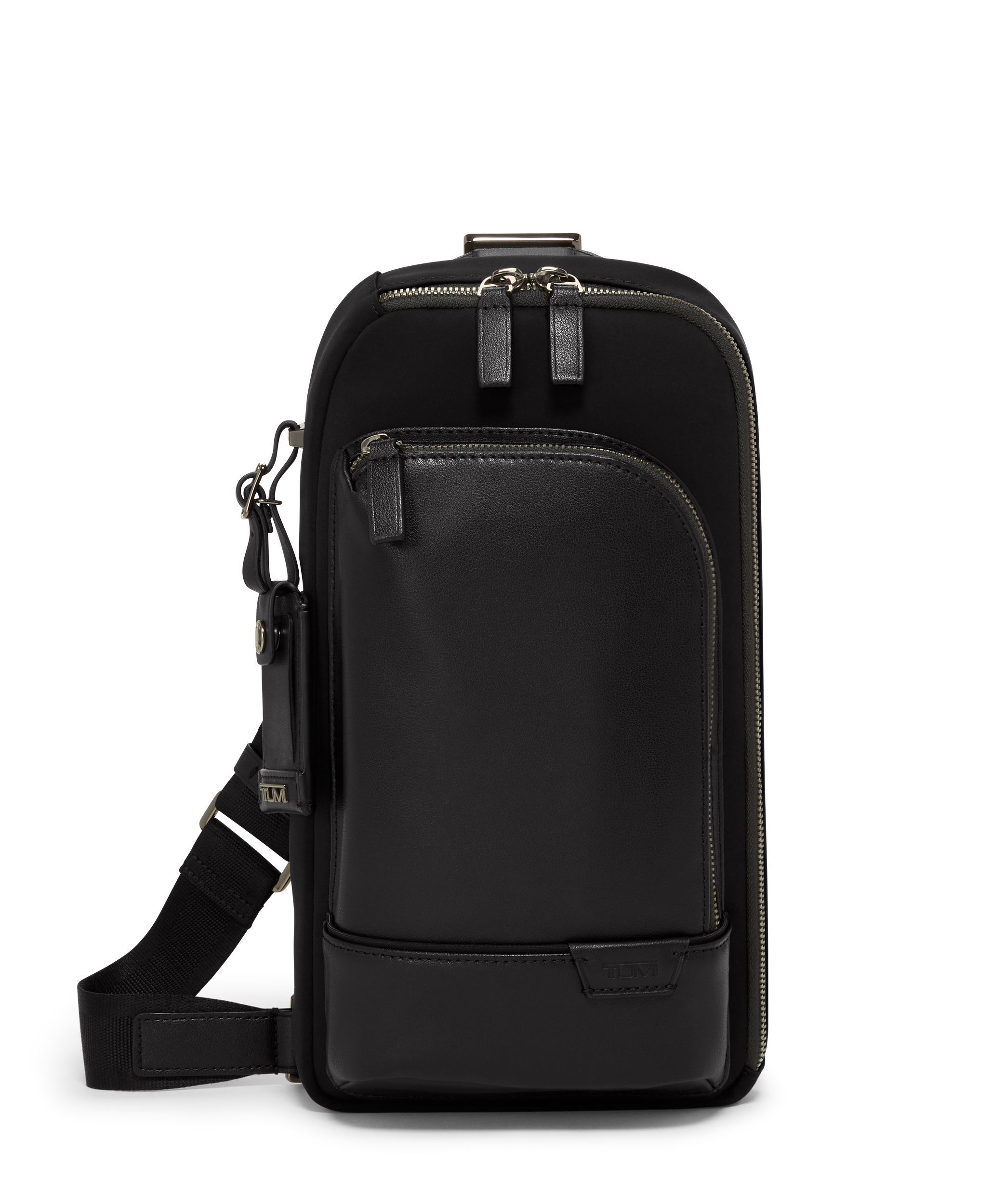 TUMI MEZZANINE STEVIE SLING ボディバッグ レザー TUMI MEZZANINE STEVIE SLING ボディバッグ レザー（TUMI | A
