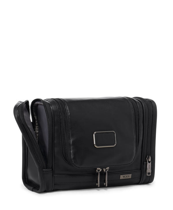 Alpha 3 Hanging Travel Kit TUMI UK