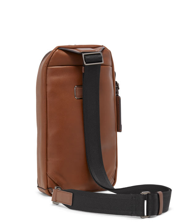 Harrison Gregory Sling Brown | TUMI UK