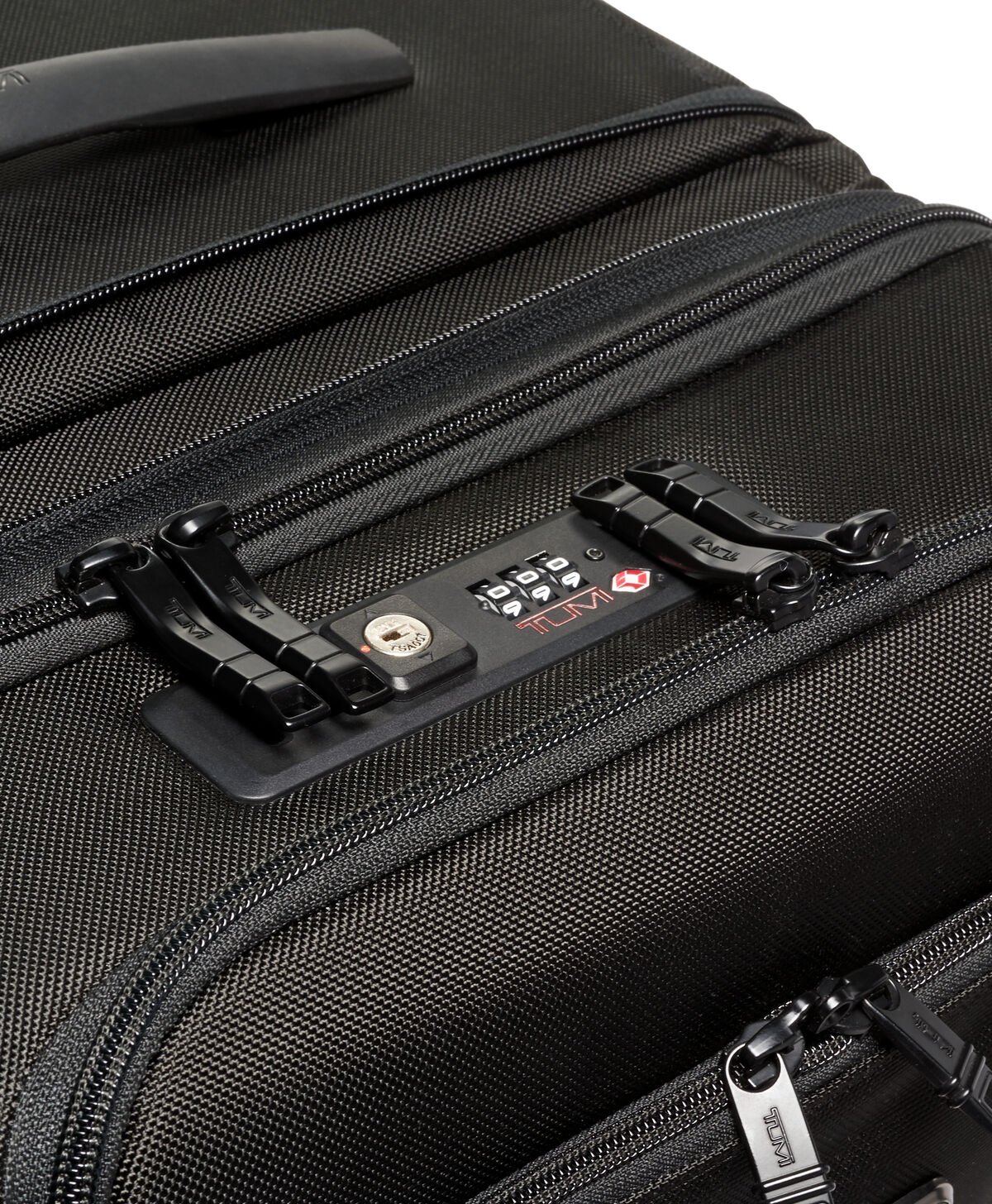 TUMI Alpha 3 TALL 4 WHL DUFFEL P/C Black
