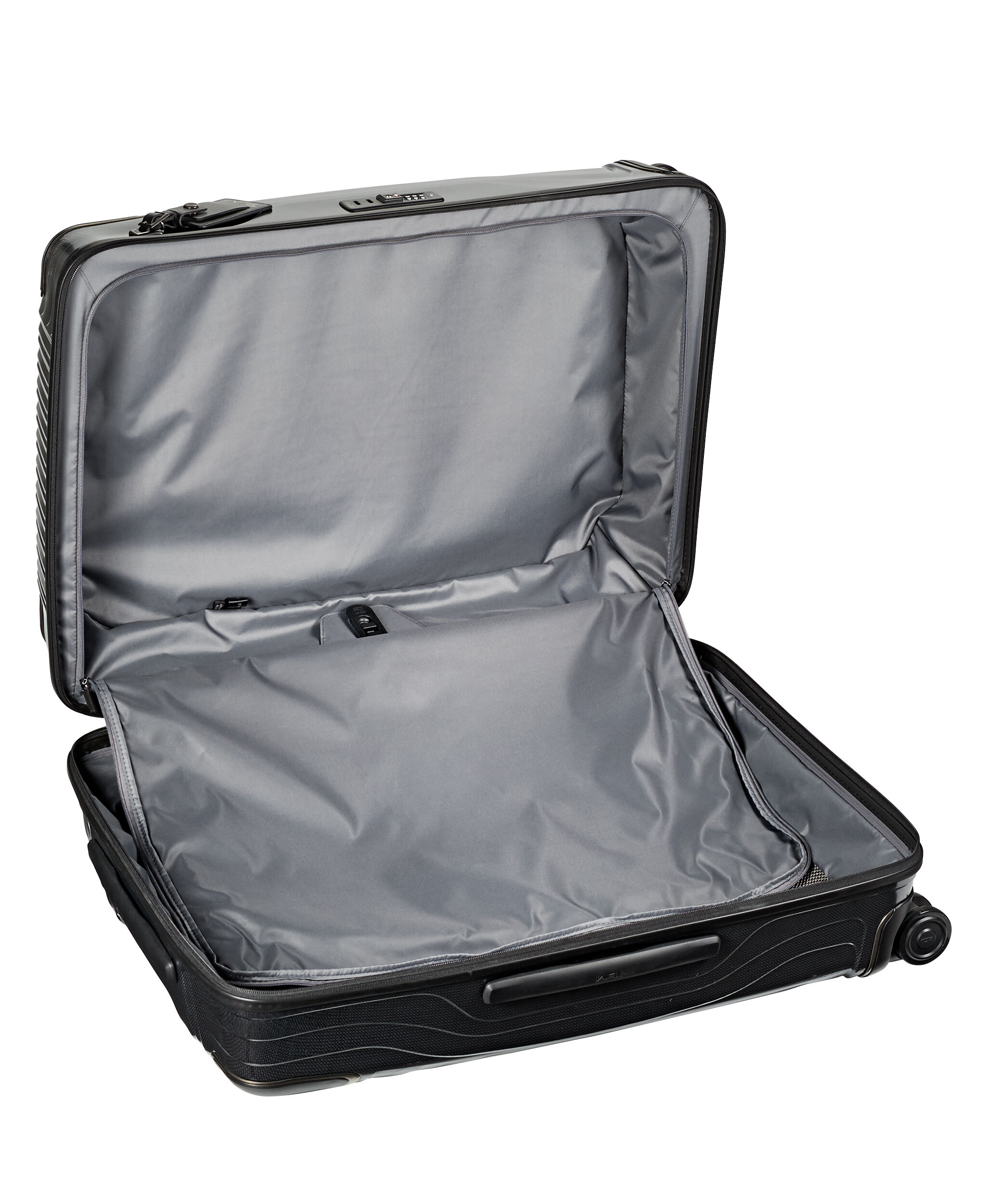 tumi extended trip 32 packing case