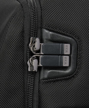 Alpha TUMI Brief Pack&reg;