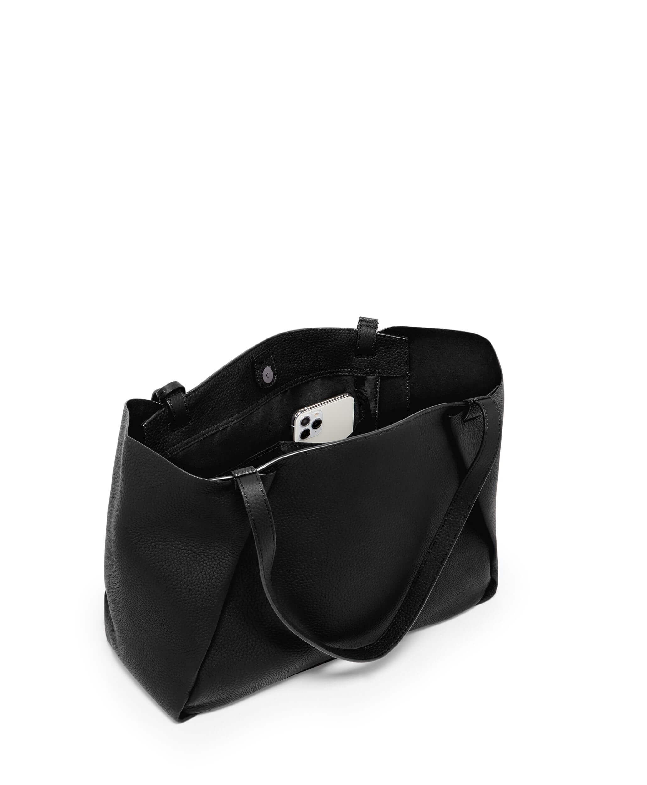 Tumi shopper outlet