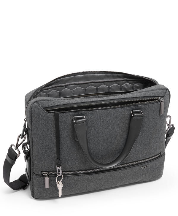TUMI Harrison Avondale Slim プレミアムレザー Sycamore Slim Brief | Tumi US
