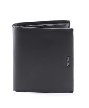 Nassau Flip Coin Wallet Nassau Flip Coin Wallet