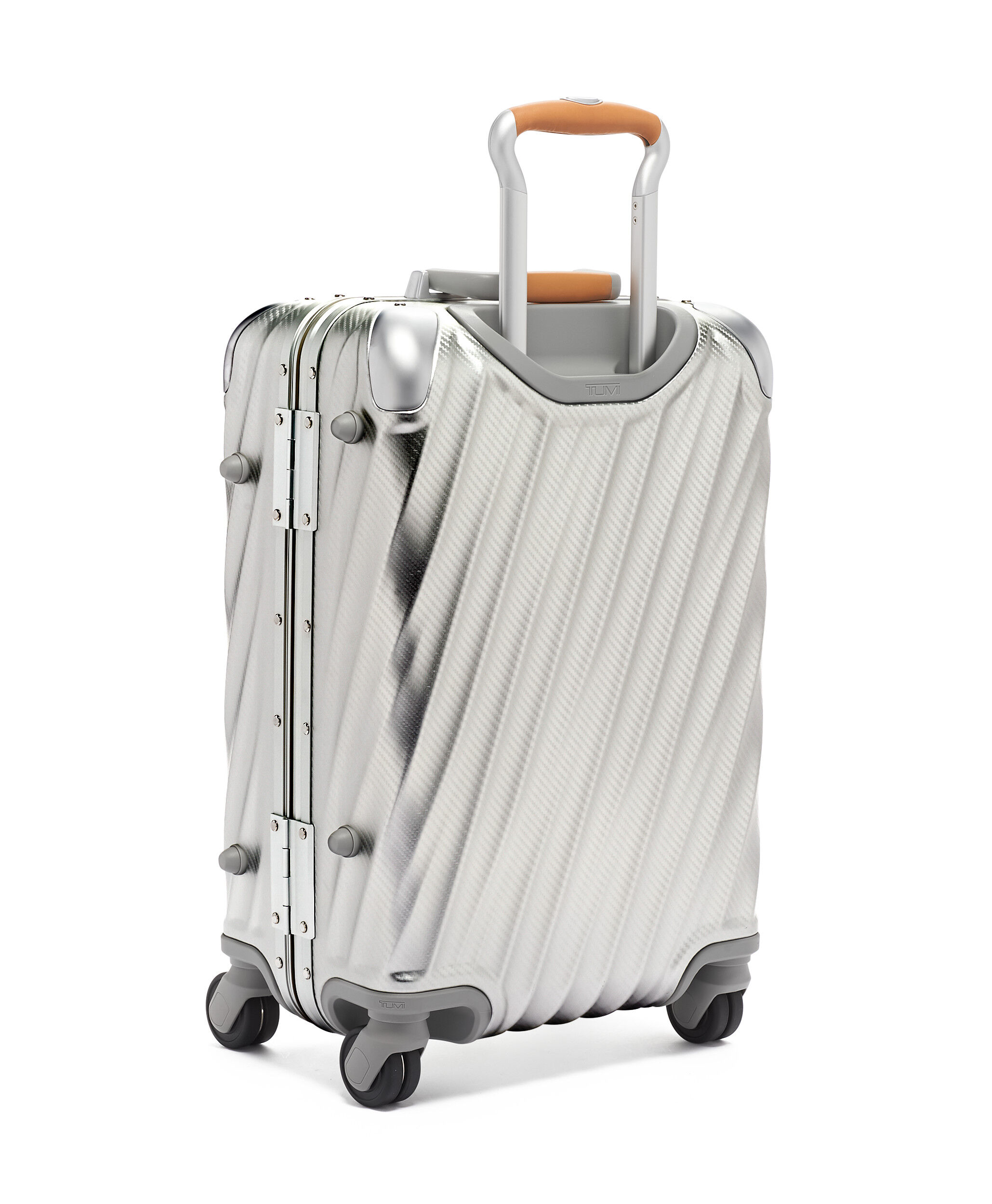 19 Degree Aluminium International Carry-On 56 cm Silver | TUMI UK