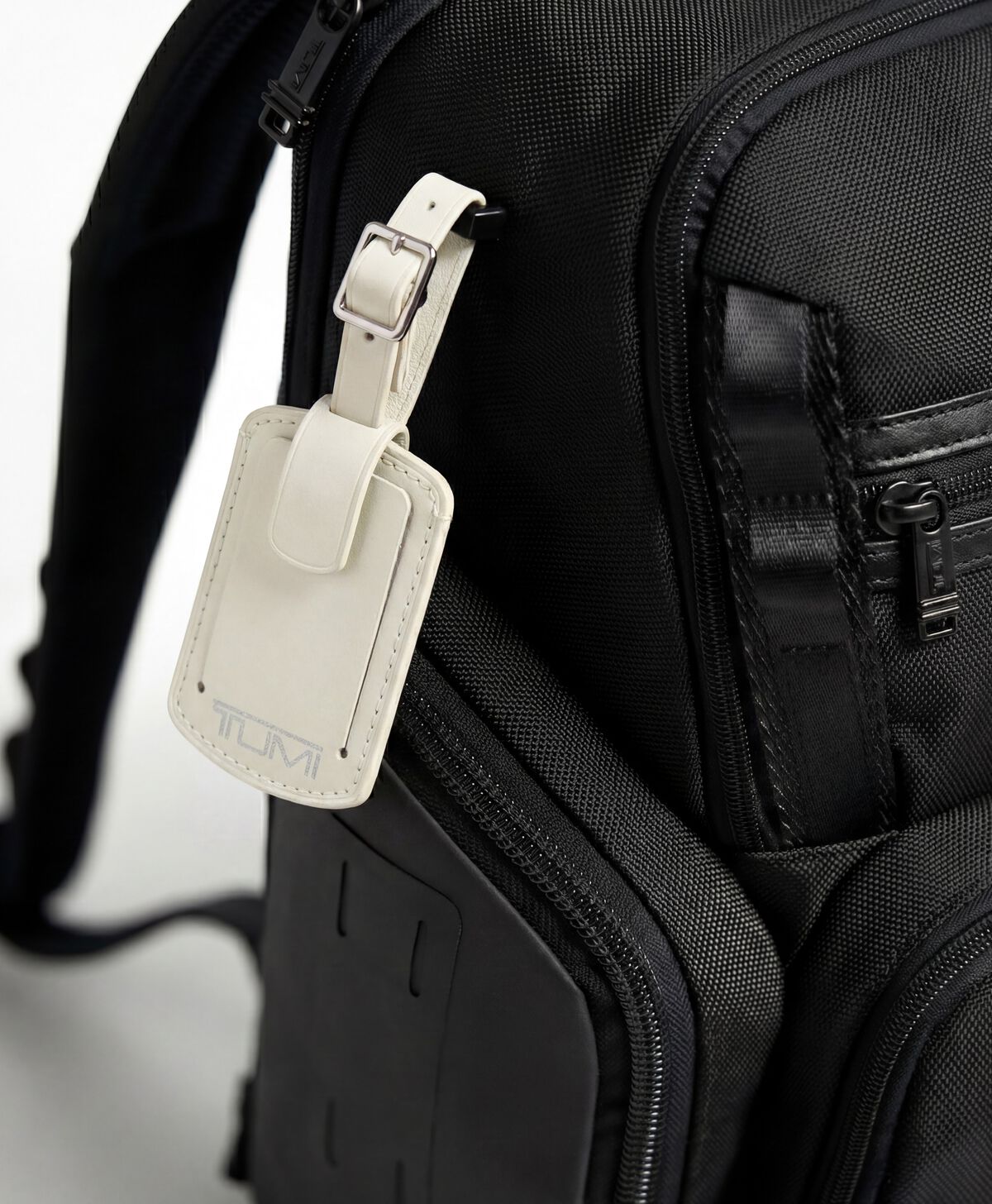 TUMI ACCENTS Size B Luggage Tag