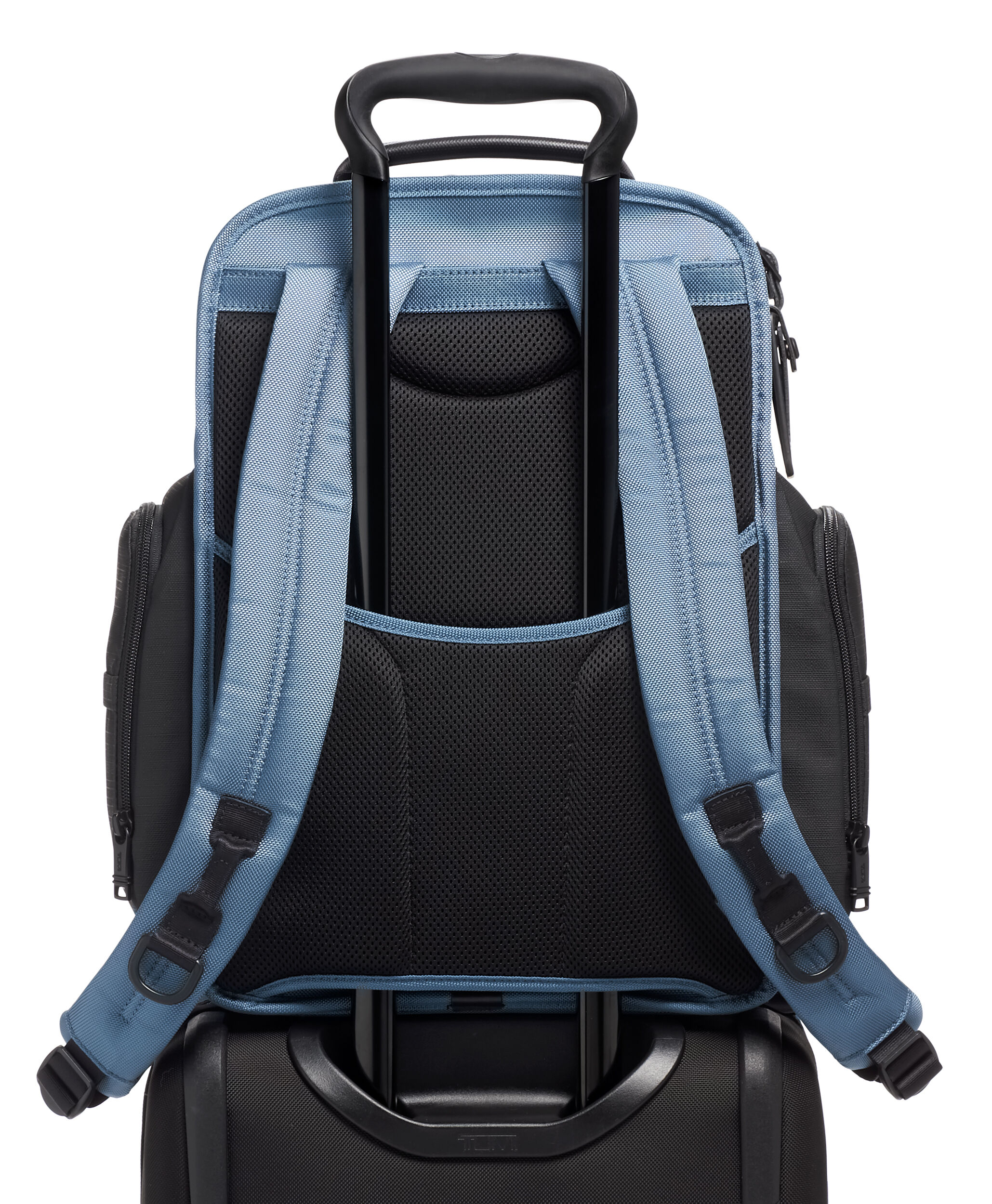 tumi alpha 3 way brief
