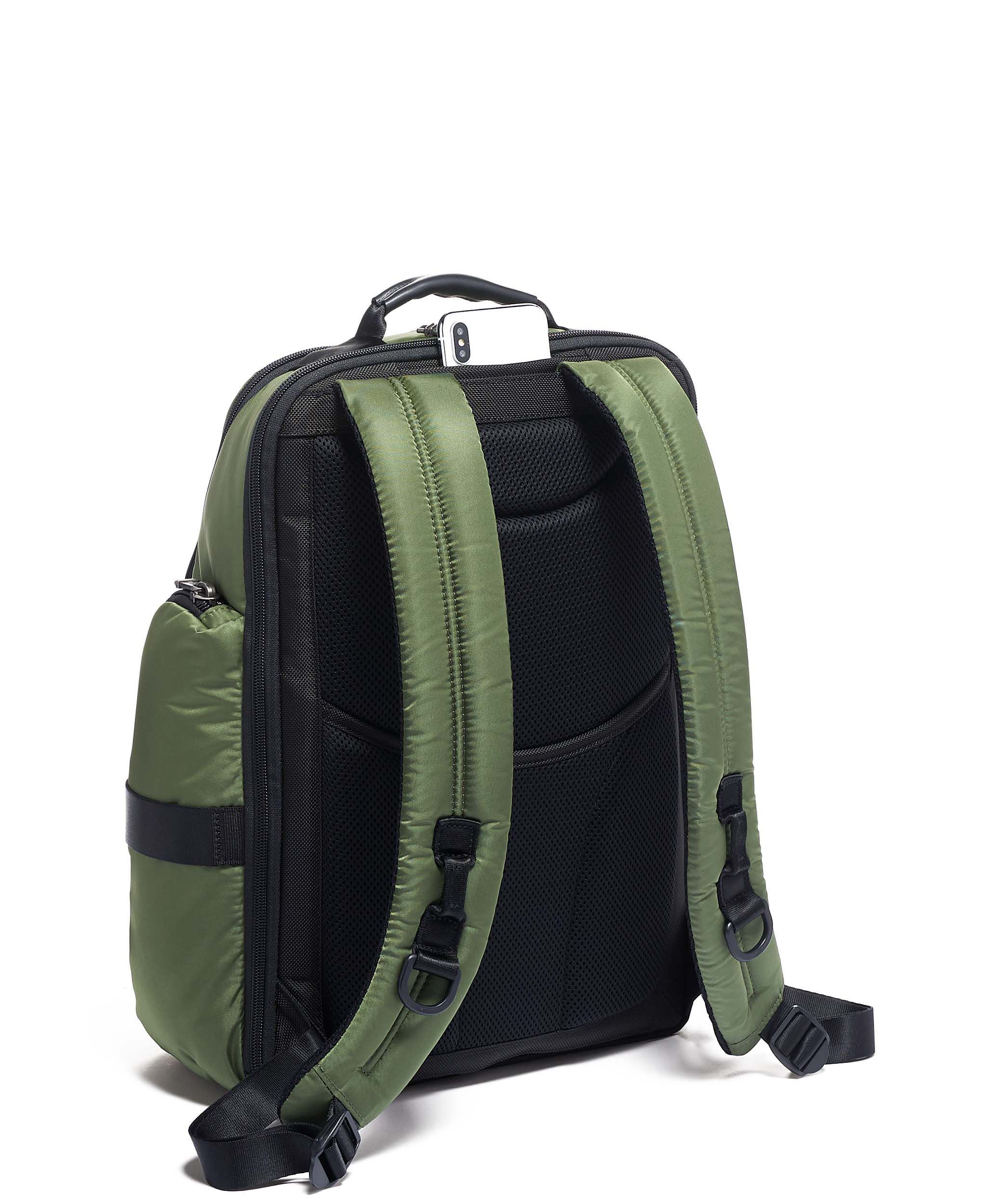 tumi deluxe brief pack