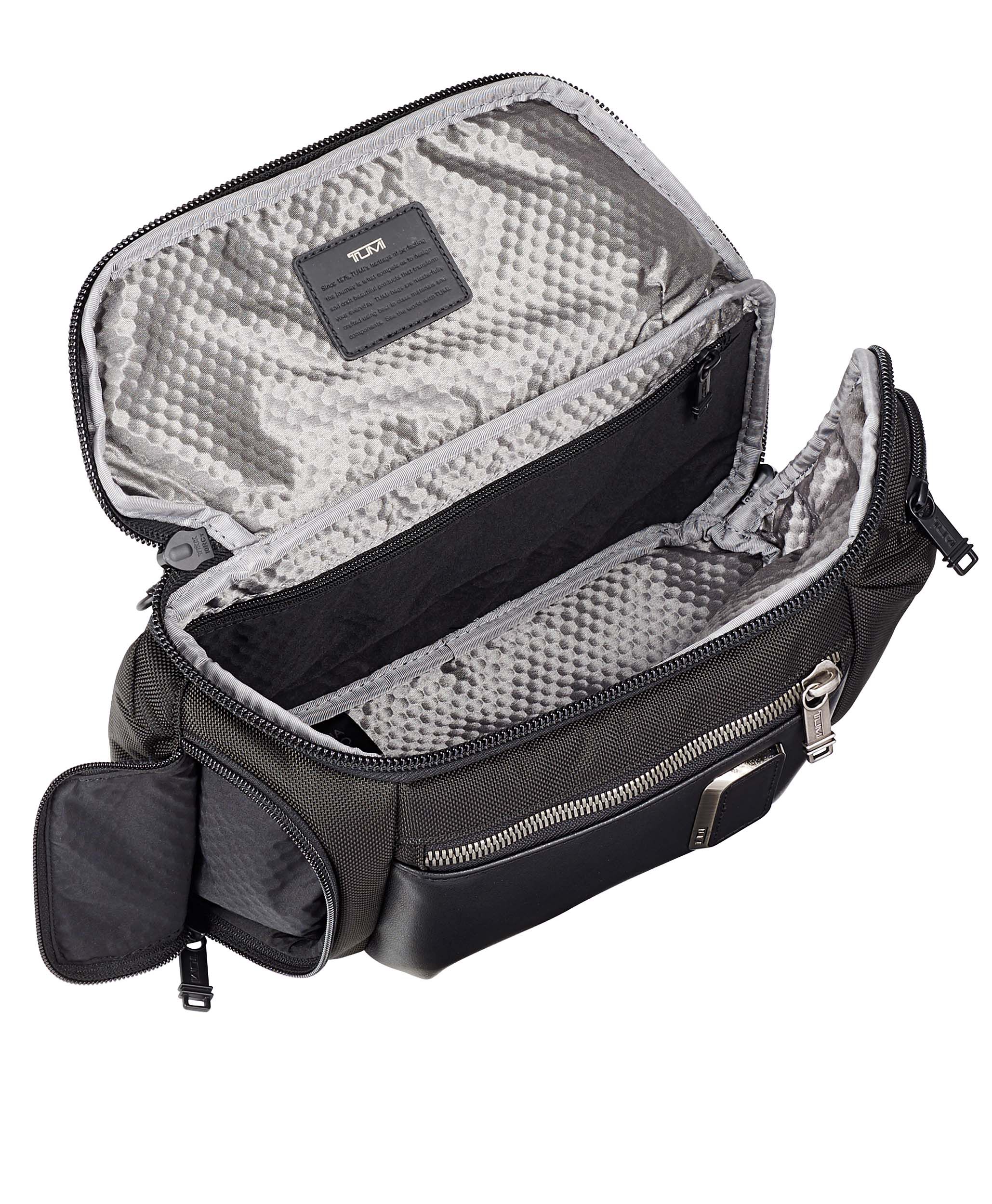 tumi alpha bravo kelley