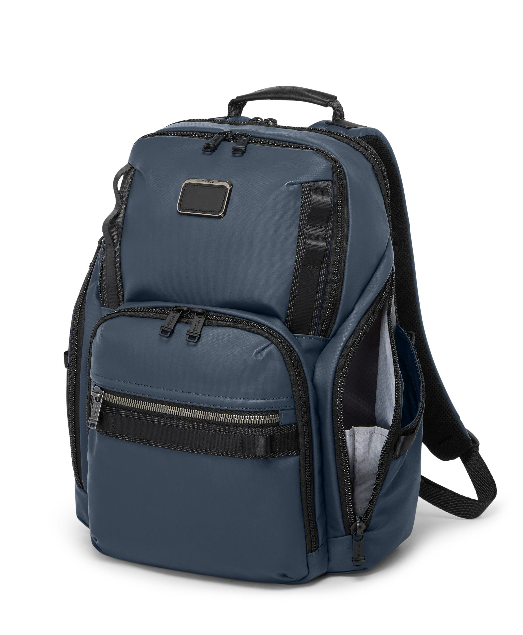 Alpha Bravo Luggage Collection | TUMI