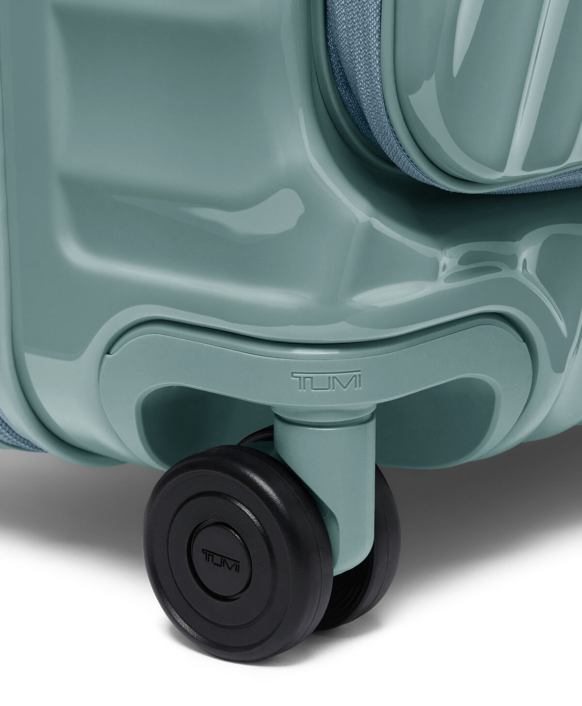 19 Degree Front Access Medium Front Access Expandable Checked