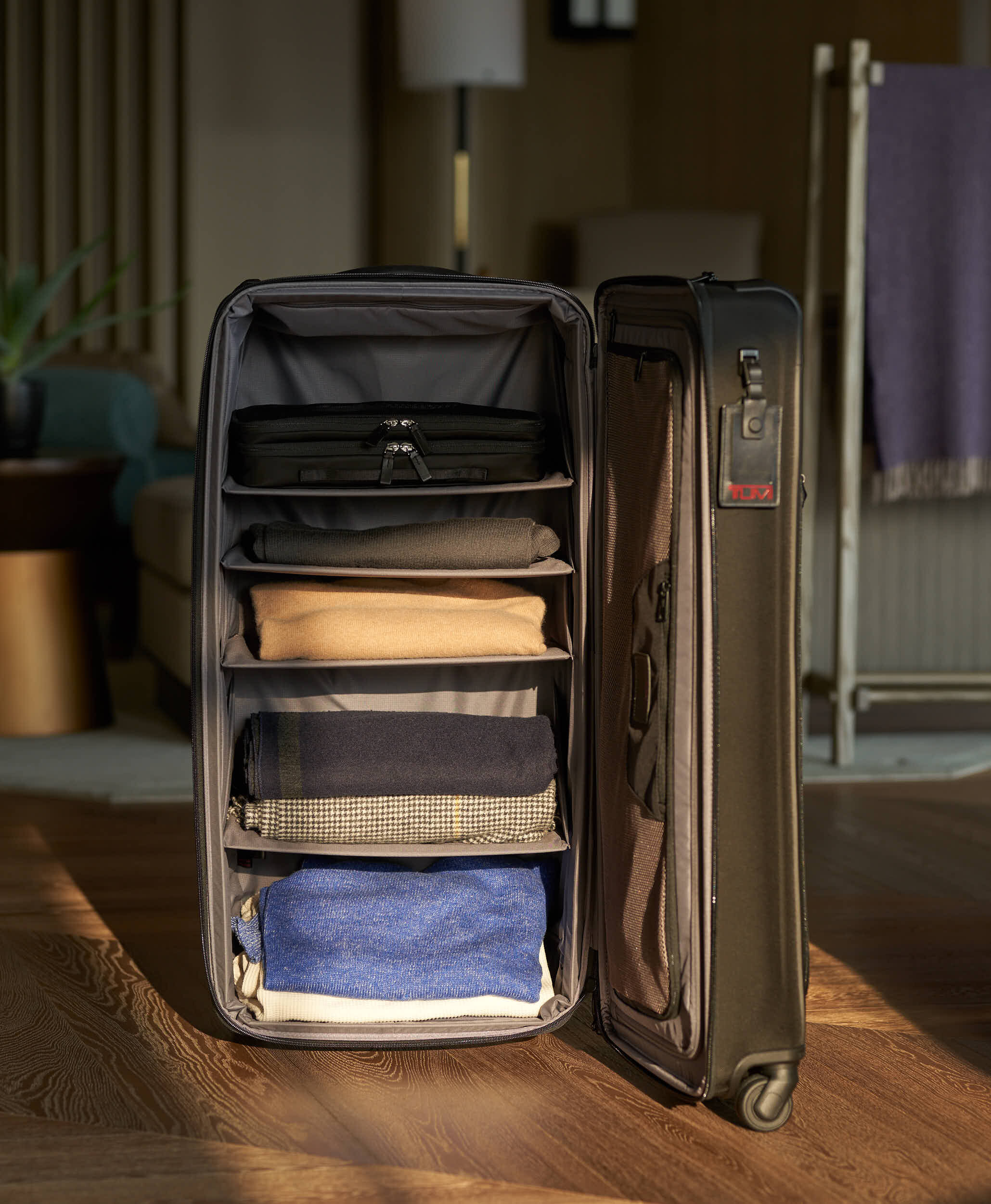 Tumi wheeled duffel packing case store