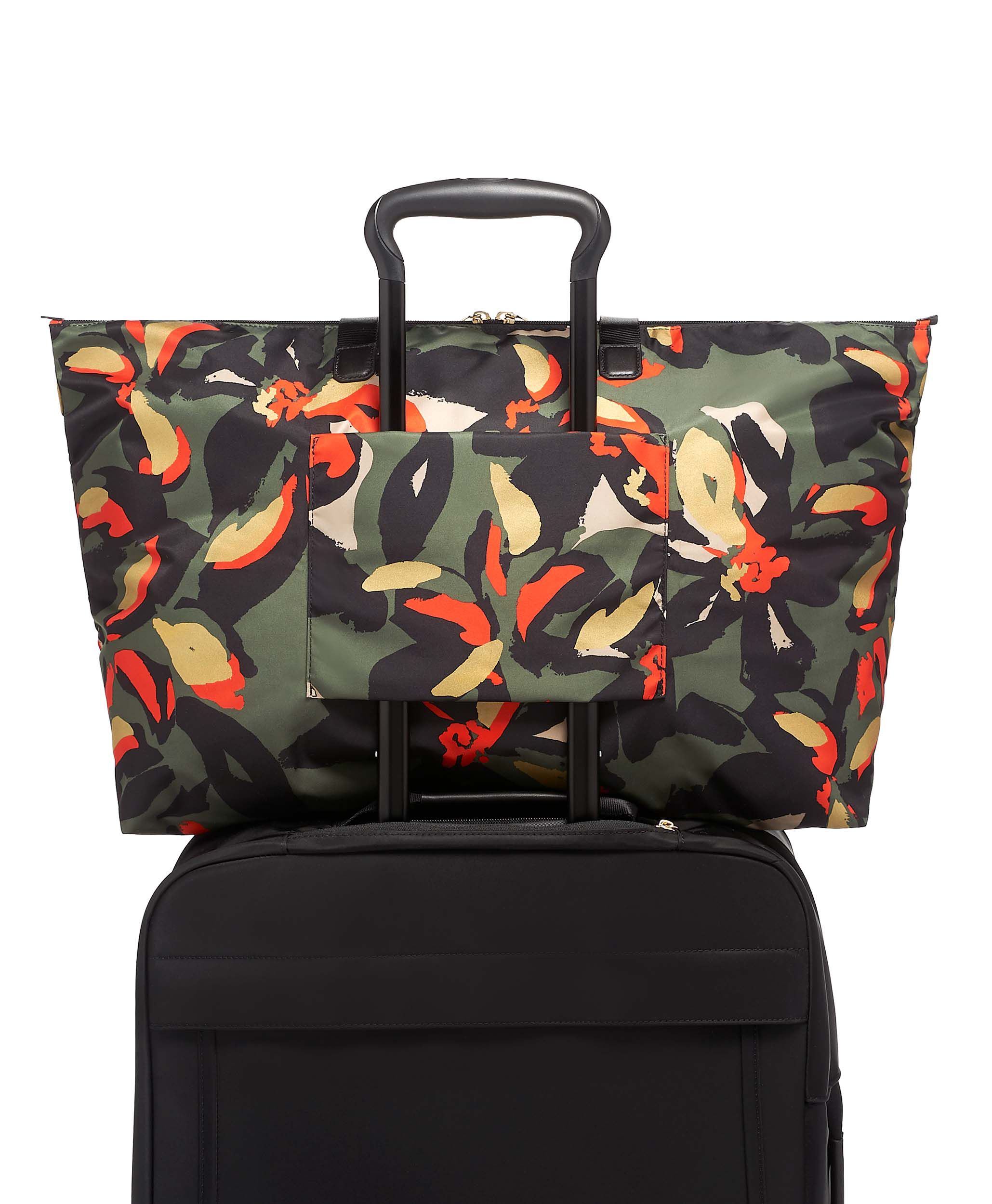 tumi packable tote