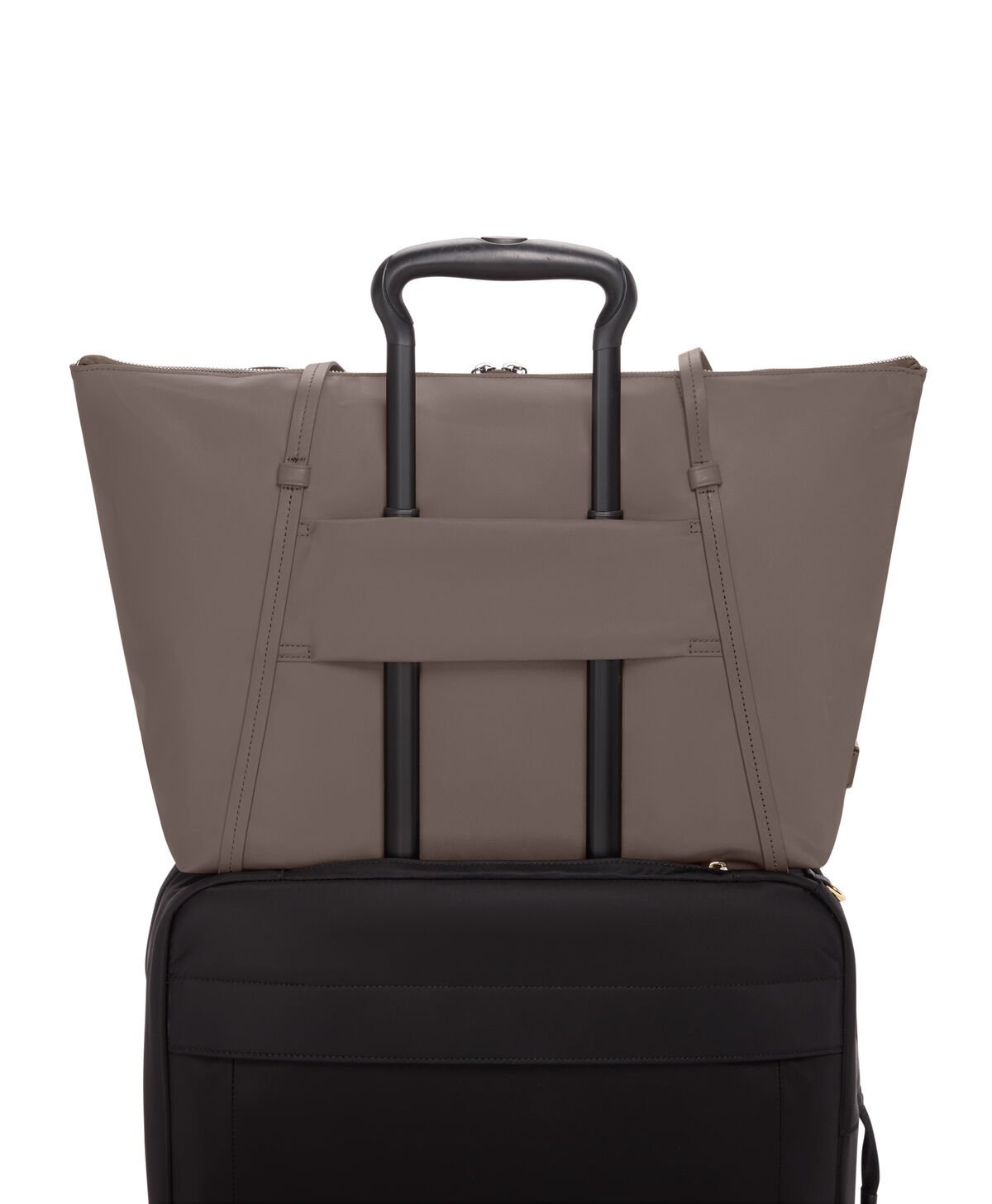 Voyageur Q Tote