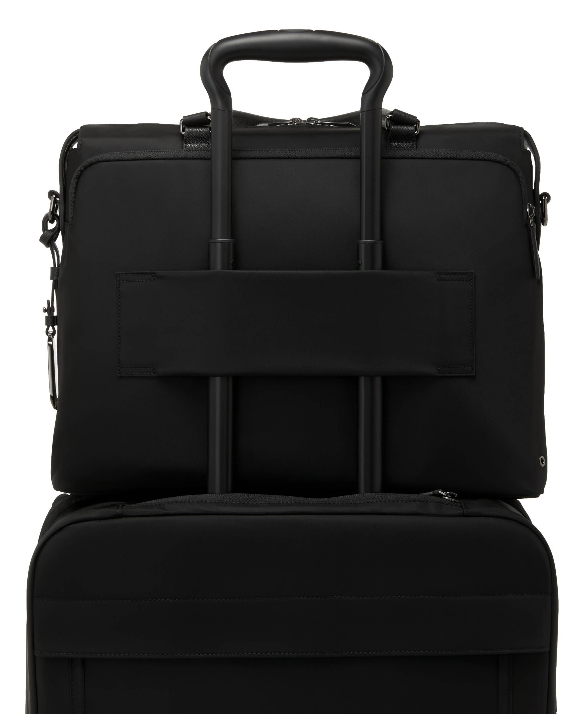 バッグ TUMI 63000BP Tumi T-Pass Business Class Brief Pack | Costco