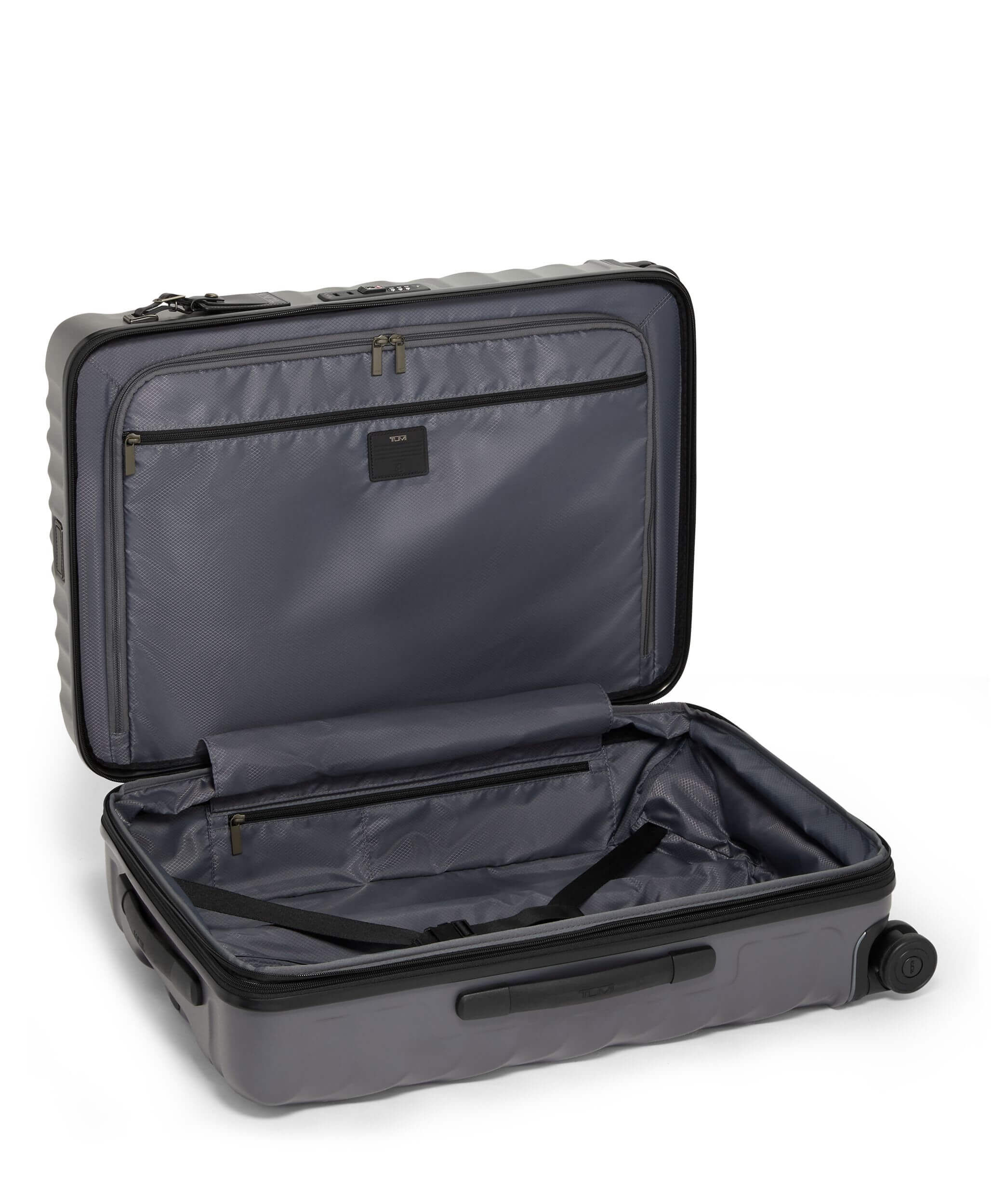 Tumi luggage discount uk