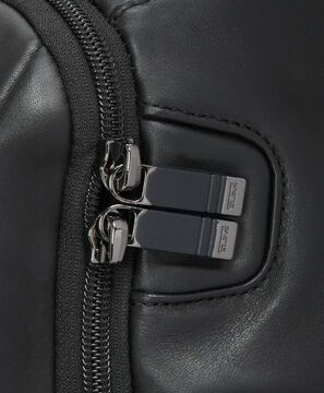 Alpha TUMI Brief Pack&reg;