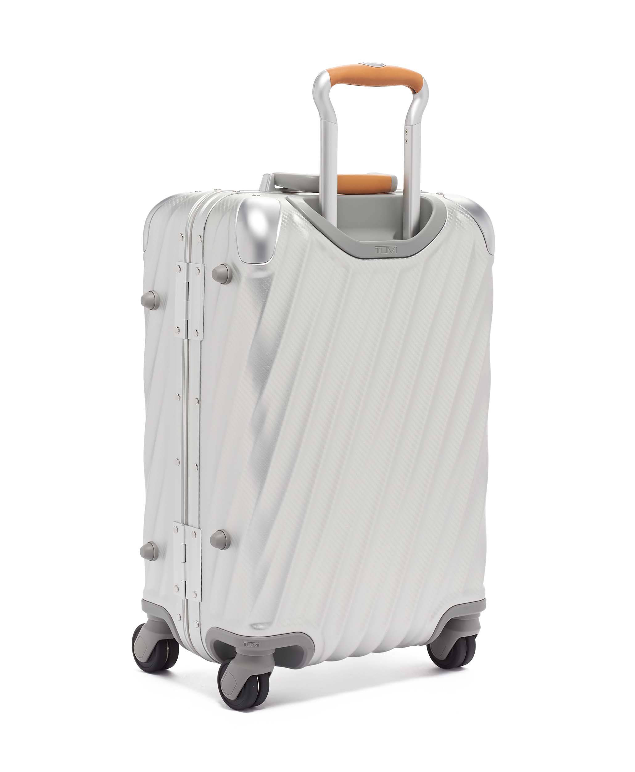 Tumi 19 degree sales aluminium