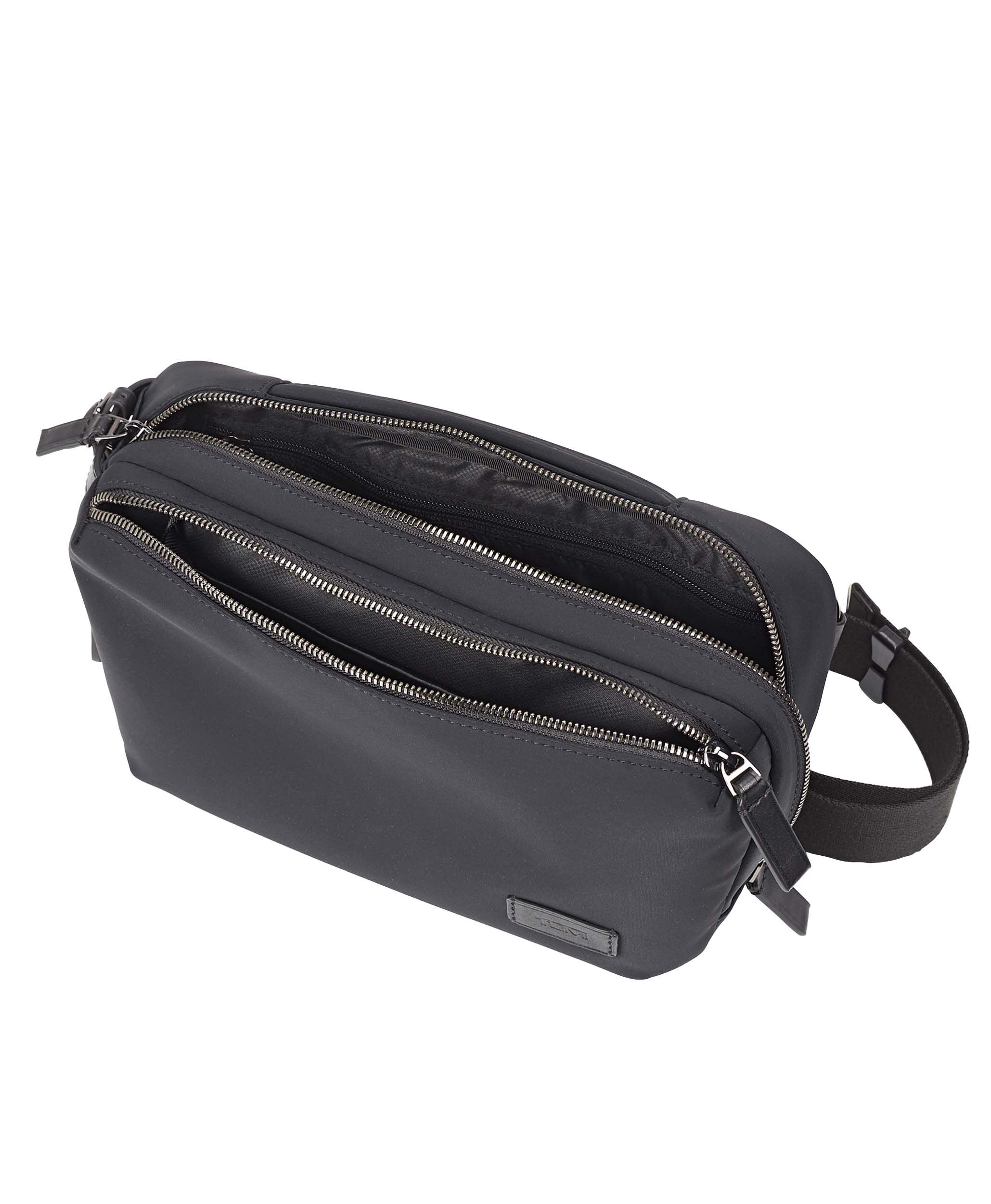 tumi utility pouch