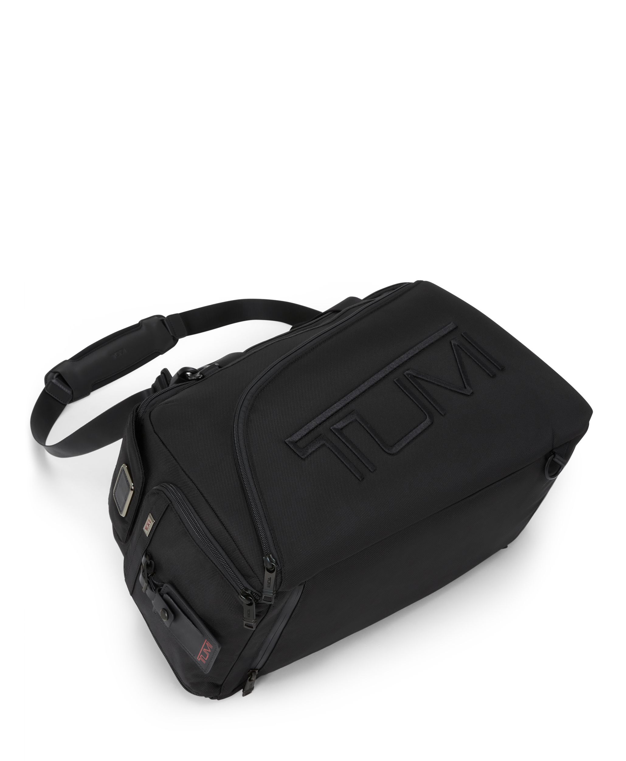 Alpha 3 Golf Duffel Black | TUMI UK
