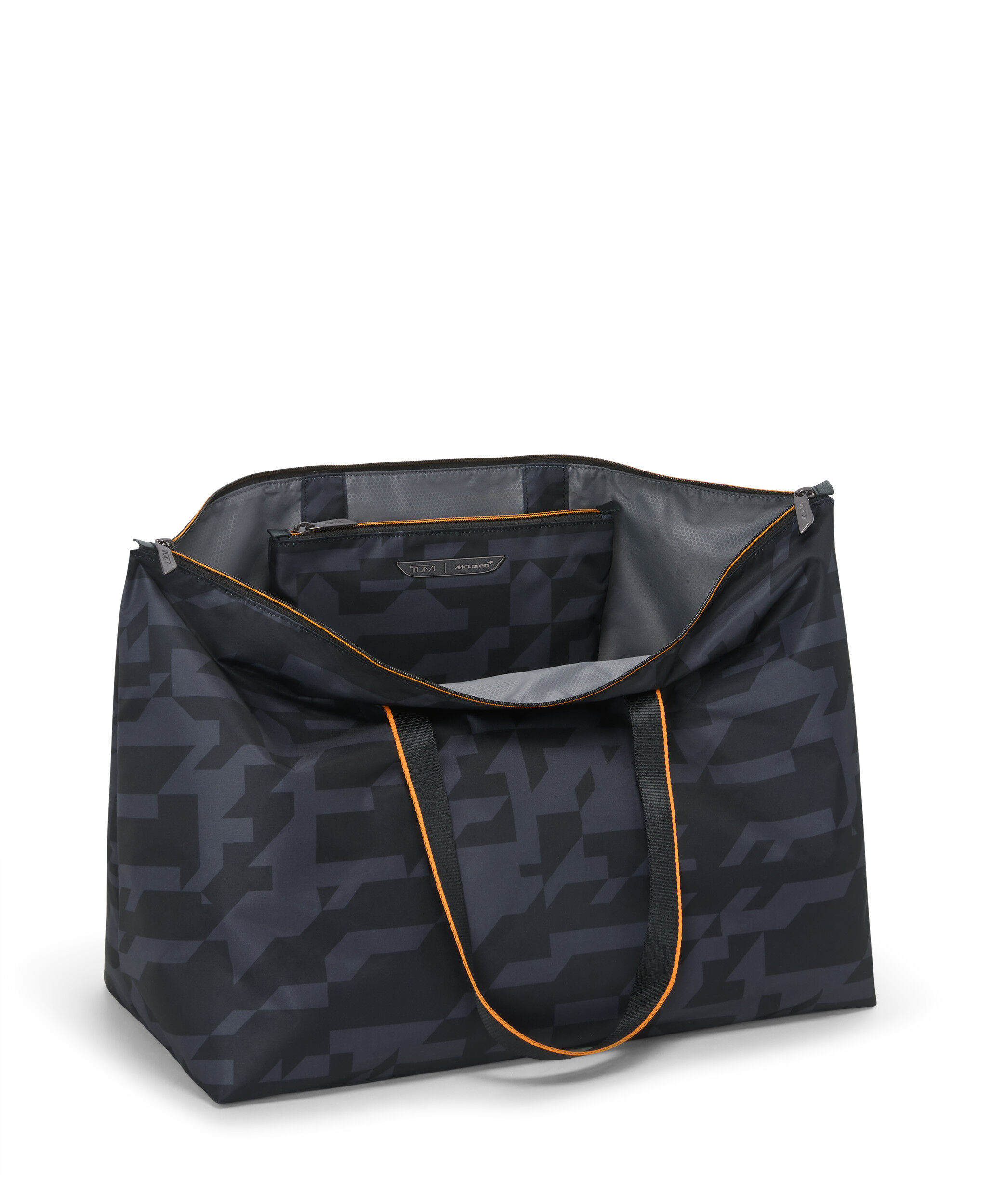 TUMI