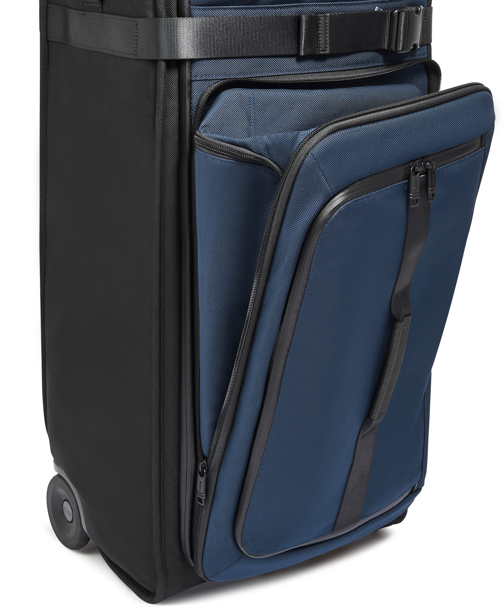 tumi luggage uk