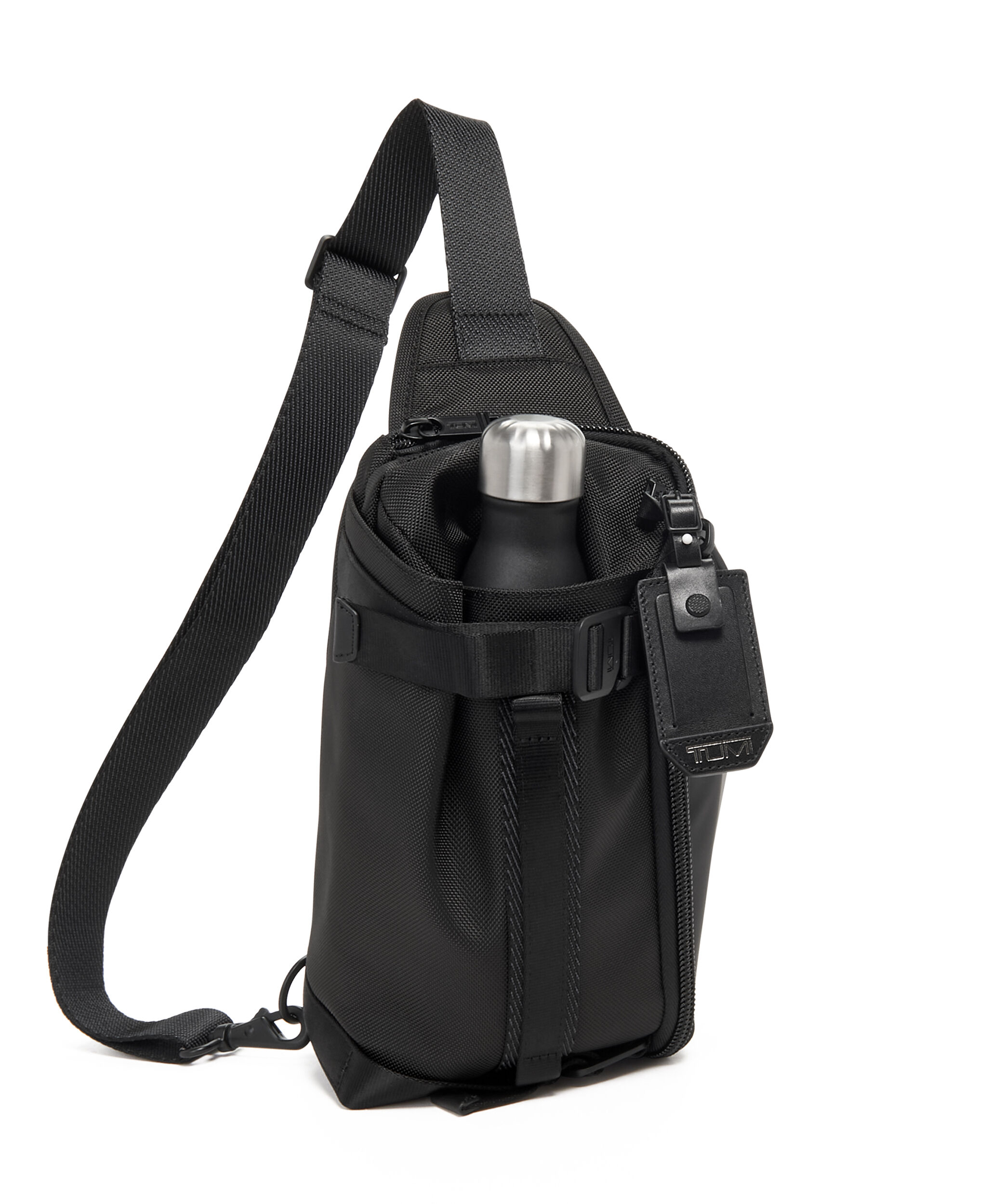 Tumi monterey hotsell sling bag