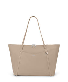 Voyageur Q Tote