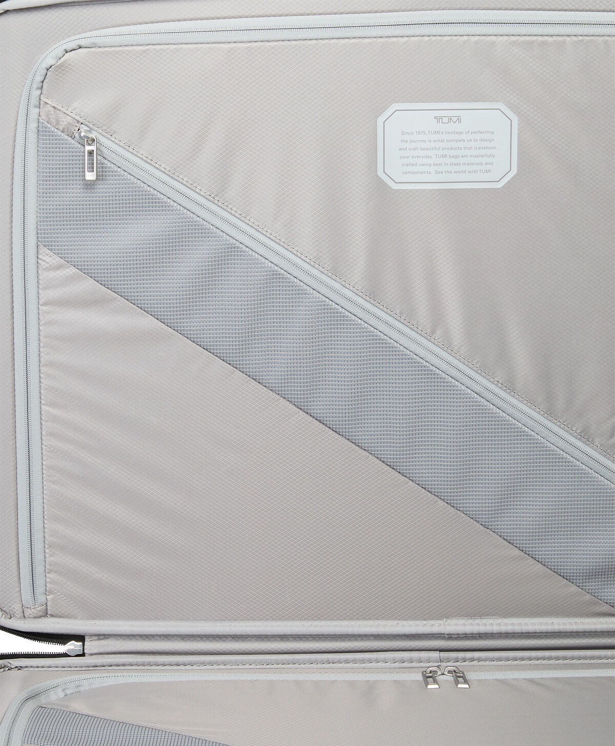 TUMI Extended Trip Checked Luggage 76 cm
